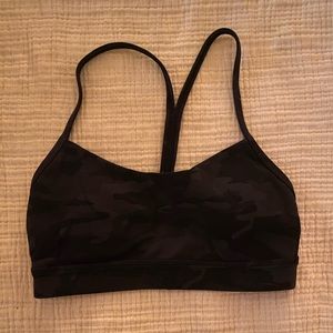 Lululemon sports bra